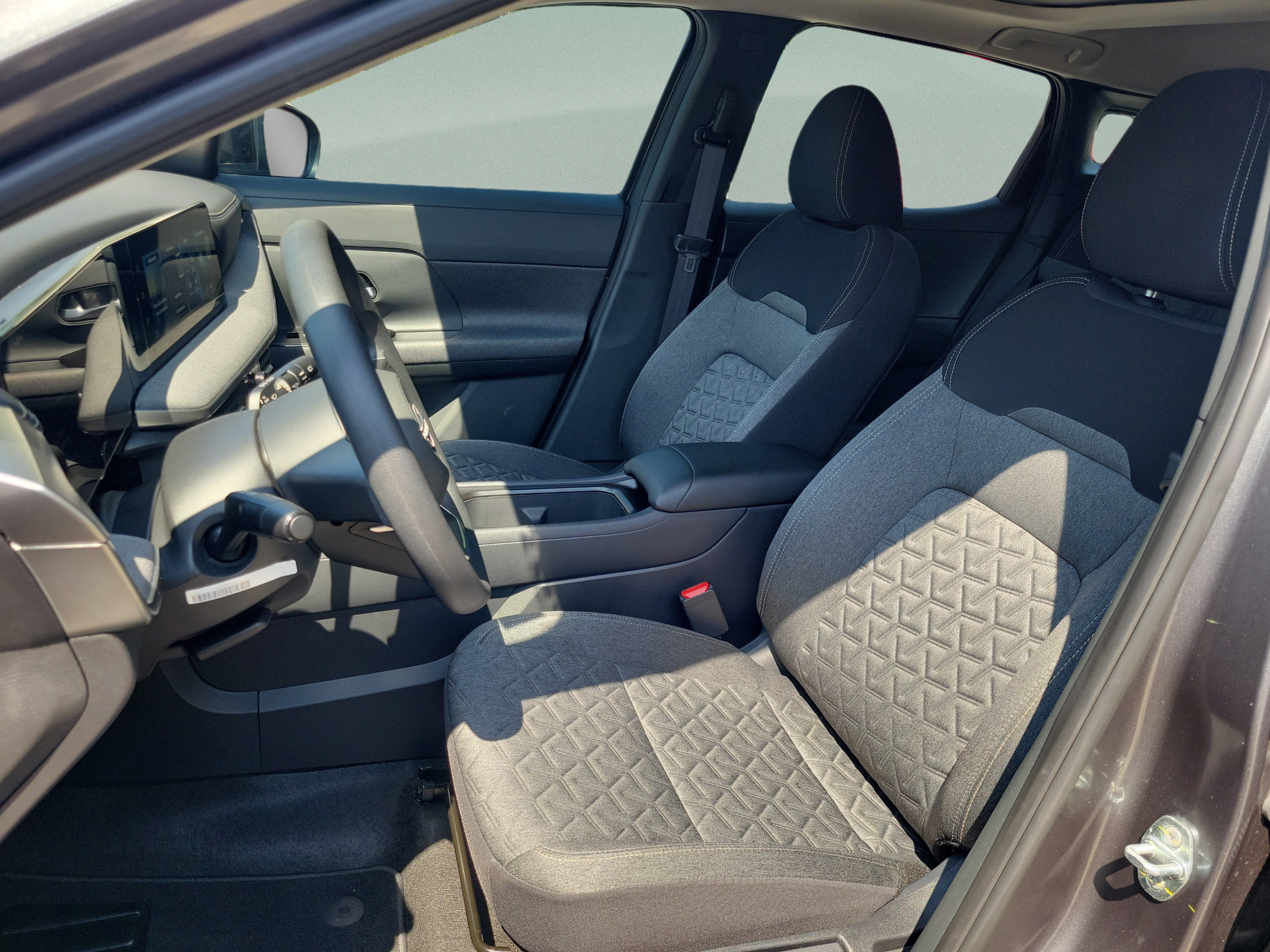 Certified 2026 Nissan Kicks SV w/ SV Premium Package FWD image 15