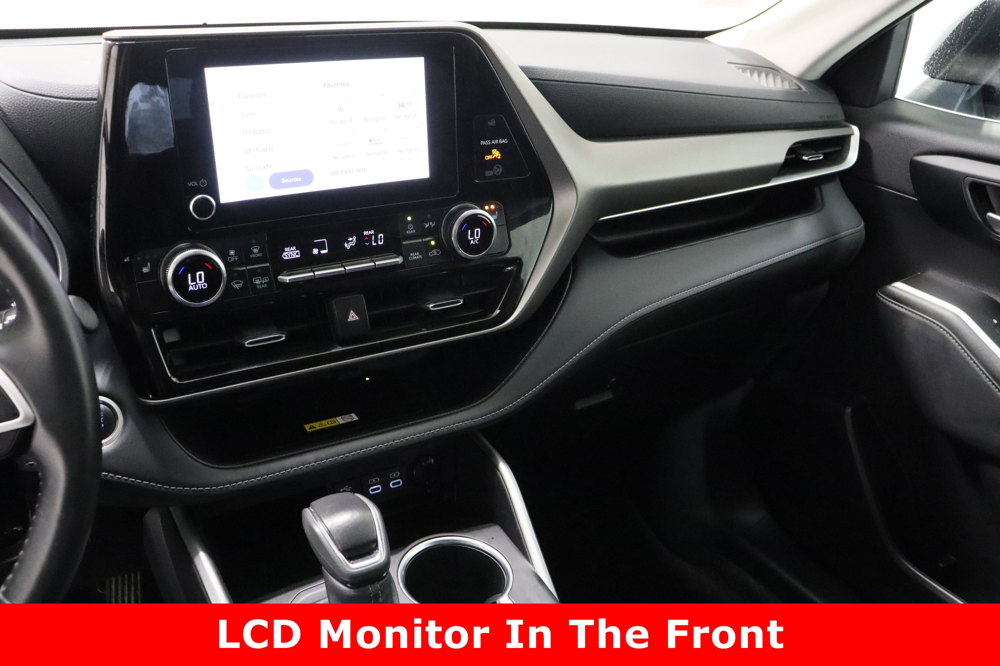 Certified 2025 Toyota Highlander XLE image 16