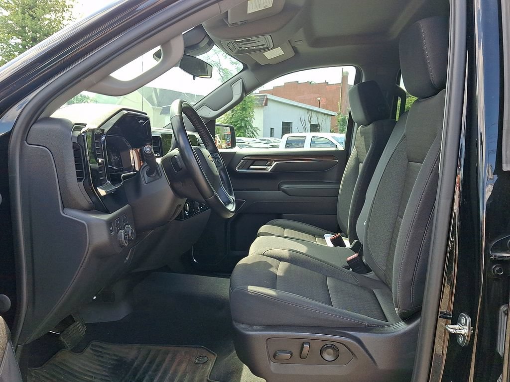 Certified 2023 Chevrolet Silverado 1500 LT AWD/4WD image 13