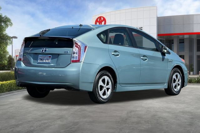 Used 2015 Toyota Prius Two FWD image 5