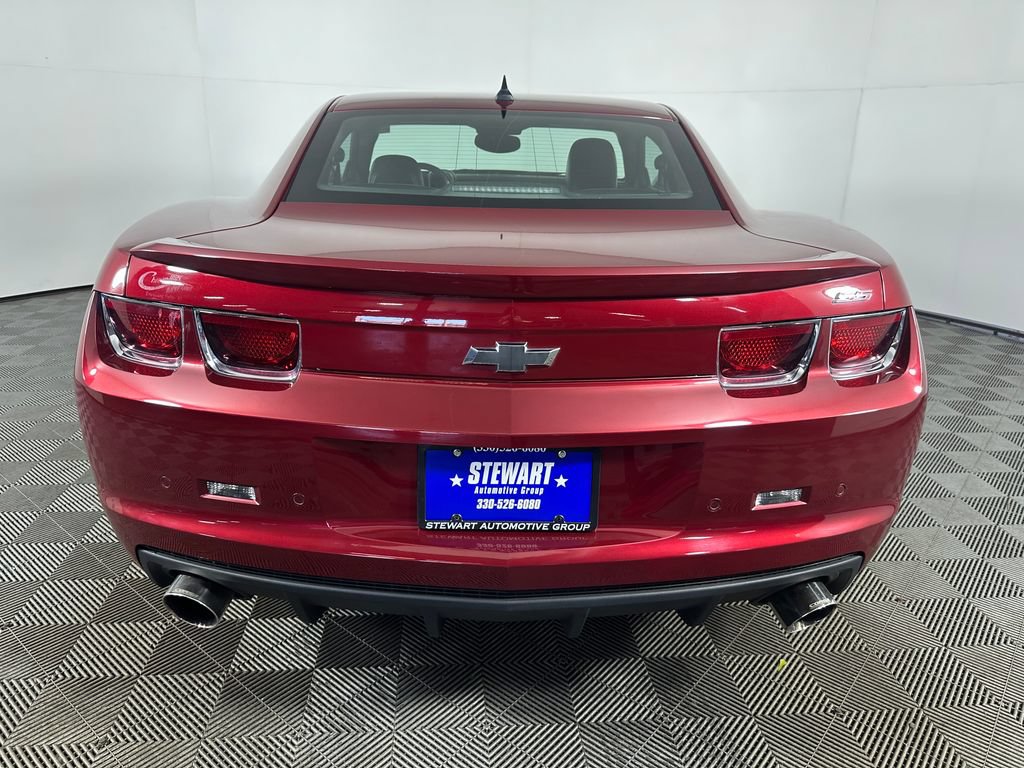 Used 2010 Chevrolet Camaro SS w/ RS Package RWD image 4