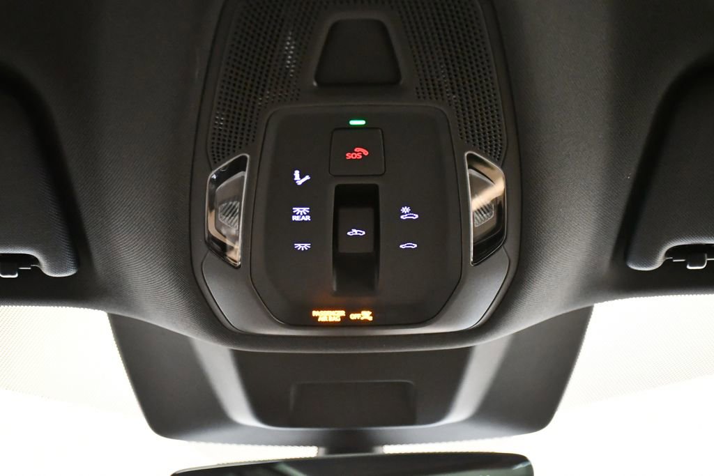 Used 2025 Audi Q5 Premium w/ Convenience Package image 18