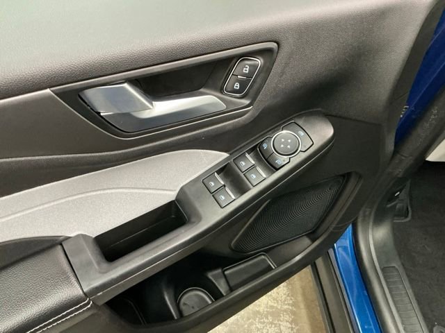 Used 2023 Ford Escape SE image 15