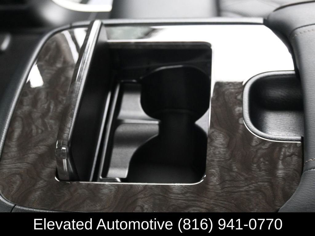 Used 2024 Nissan Armada Platinum w/ Captain's Chairs Package image 25