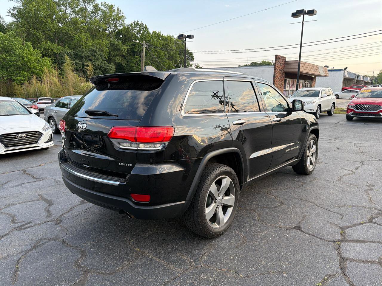 Used 2014 Jeep Grand Cherokee Limited AWD/4WD image 7