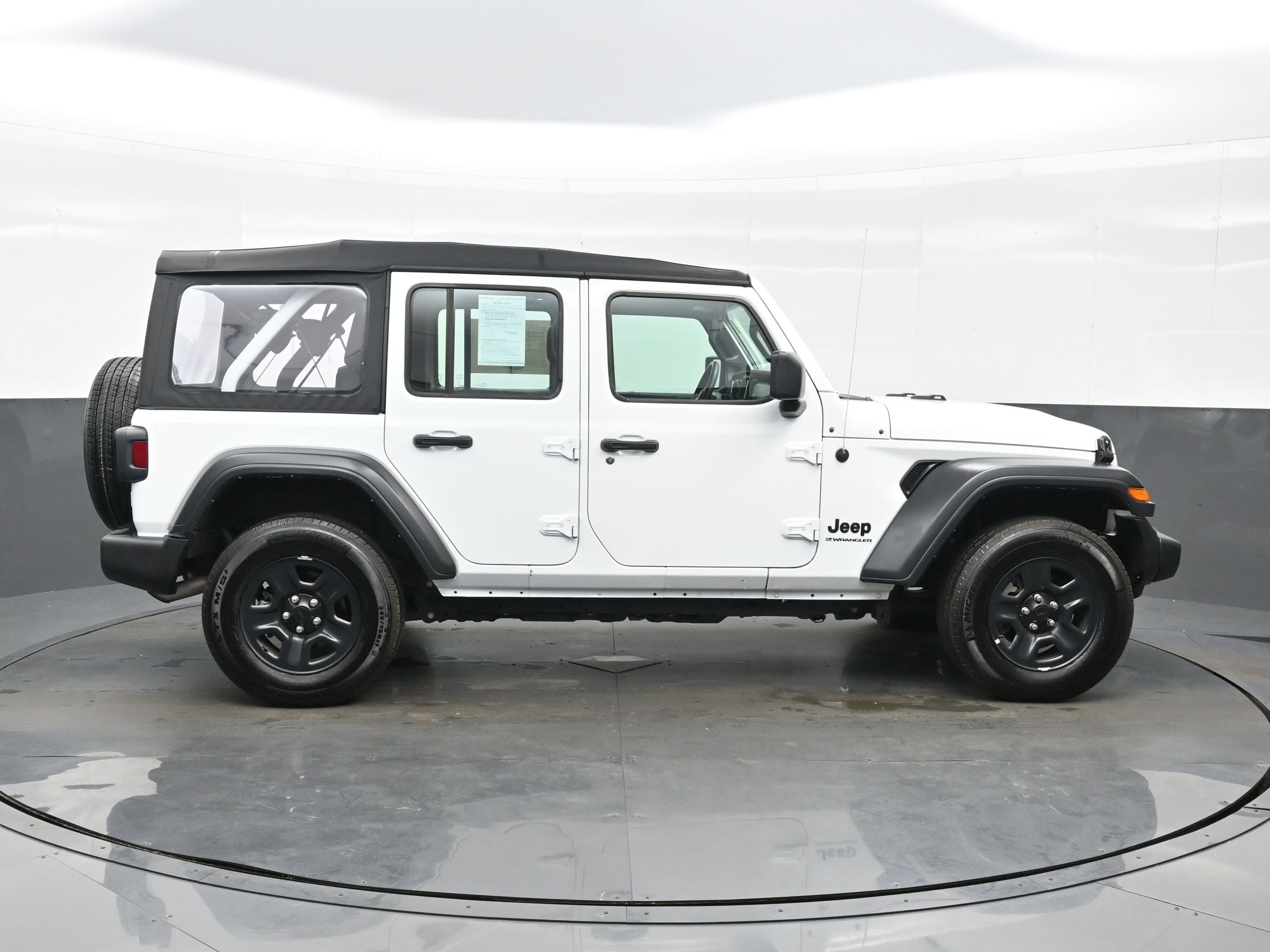 Used 2023 Jeep Wrangler Sport image 9