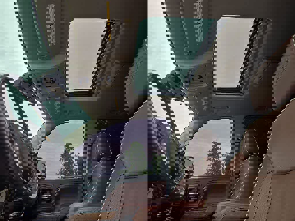 Used 2016 Chevrolet Silverado 1500 High Country image 20