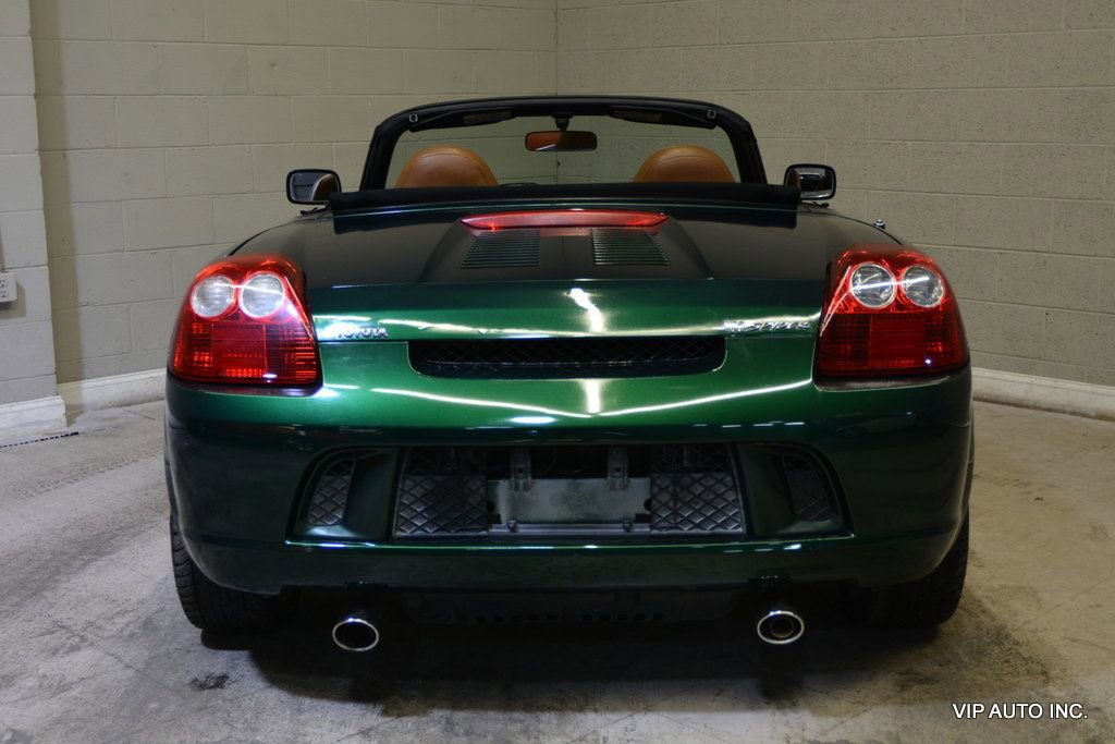 Used 2003 Toyota MR2 image 12