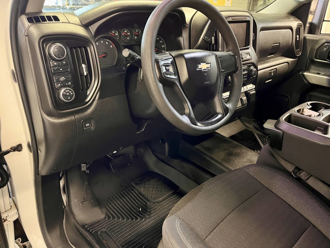 Used 2020 Chevrolet Silverado 2500 W/T w/ WT Safety Package AWD/4WD image 12
