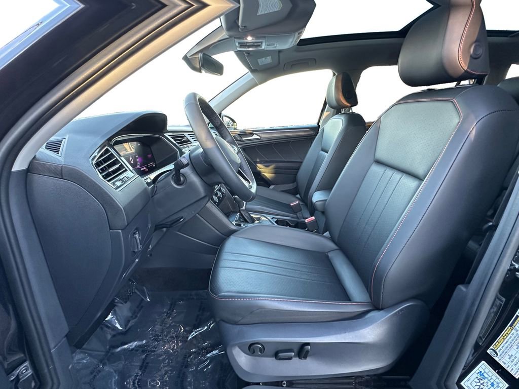 Used 2024 Volkswagen Tiguan Wolfsburg Edition image 9