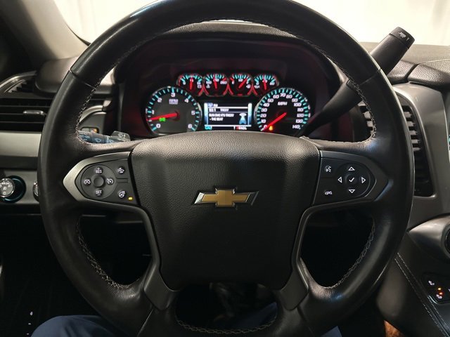 Used 2020 Chevrolet Suburban Premier image 25