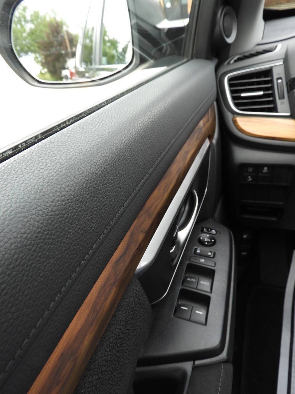 Used 2018 Honda CR-V EX image 17