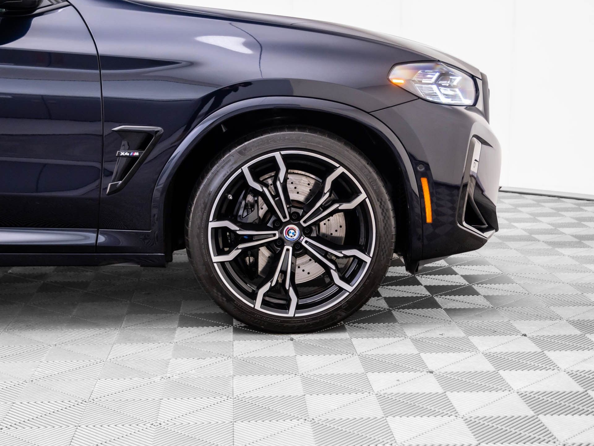 Used 2023 BMW X4 M w/ Competition Package image 40