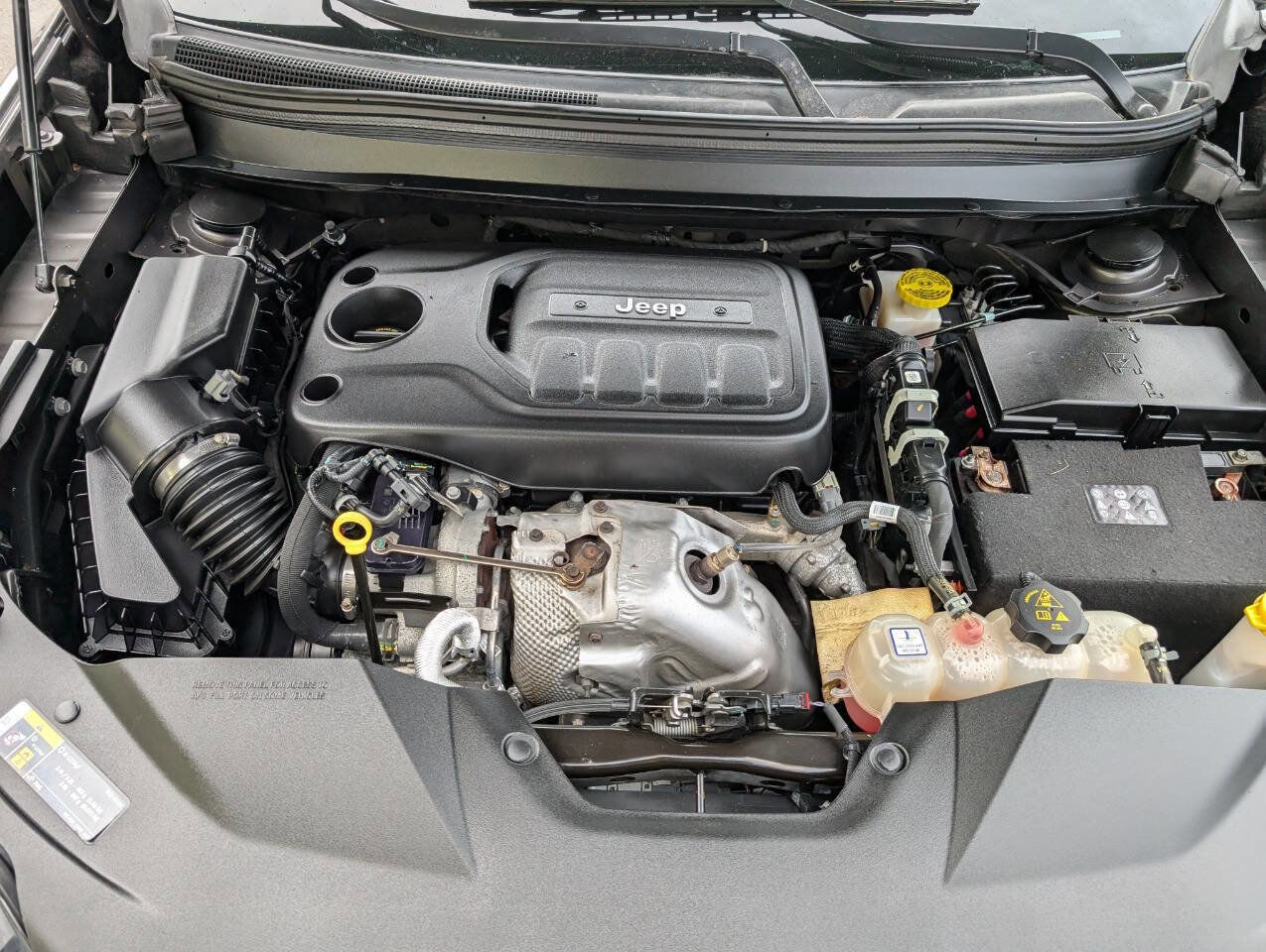 Used 2019 Jeep Cherokee Limited w/ Trailer Tow Group image 9