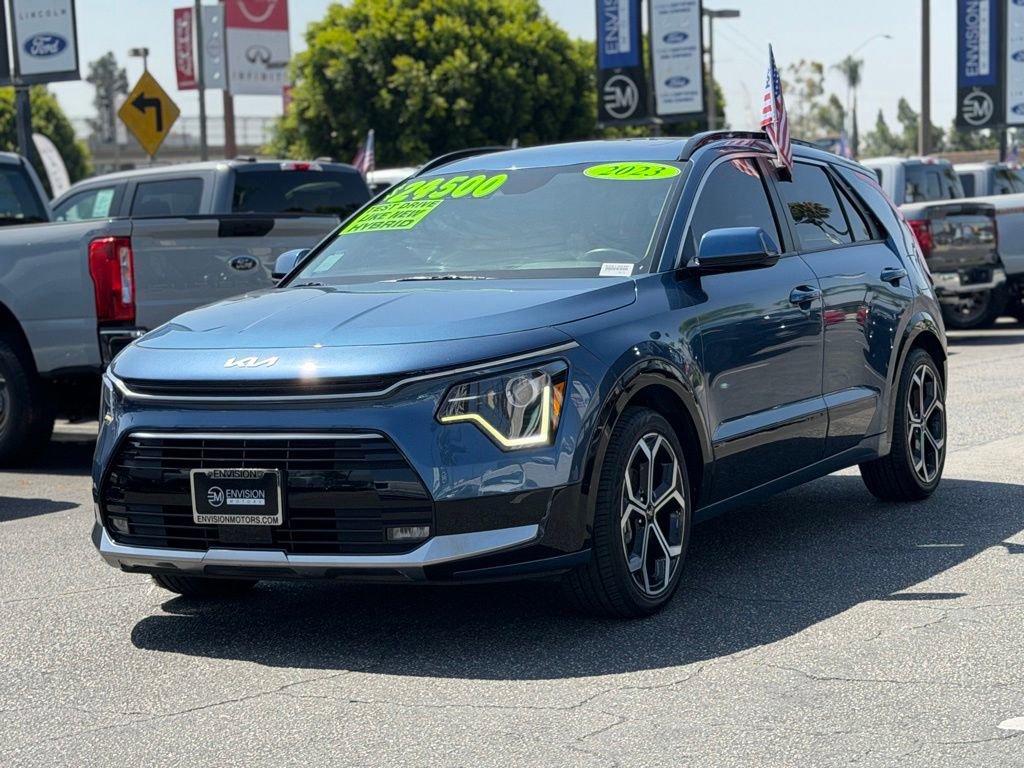 Used 2023 Kia Niro EX Touring FWD image 7