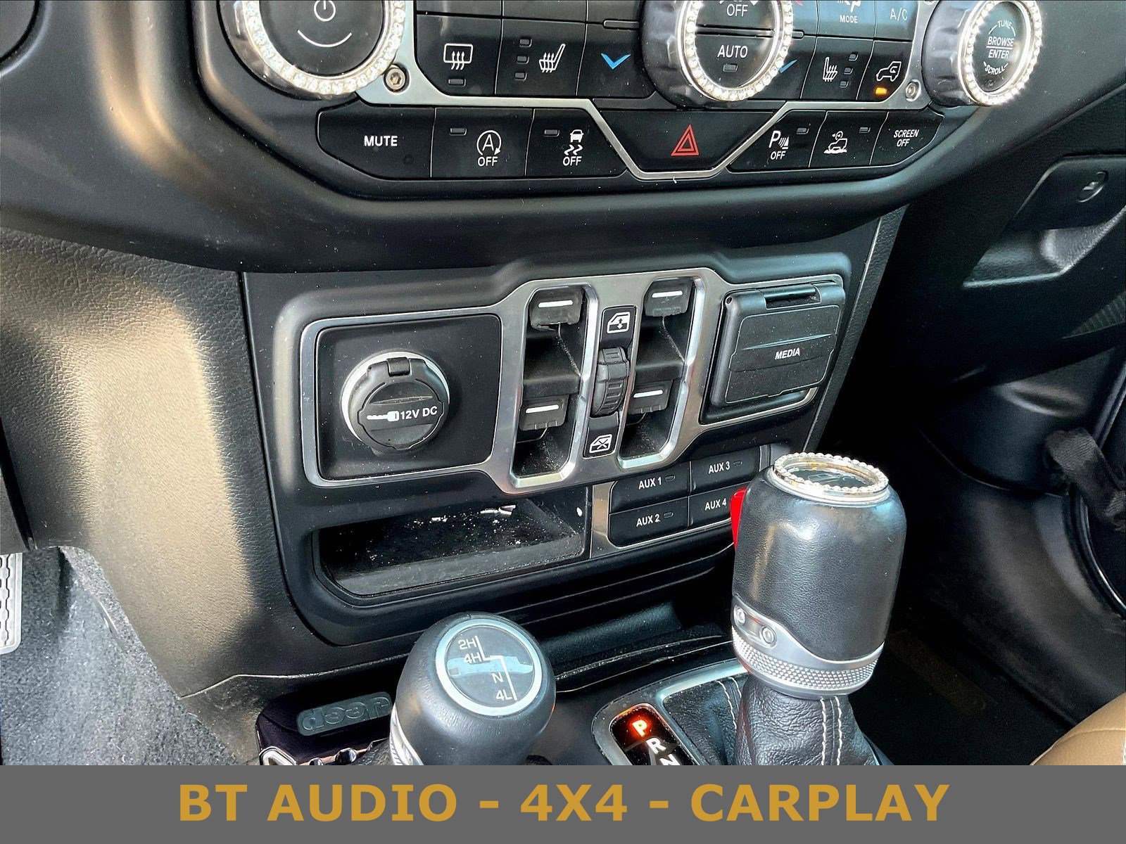 Used 2020 Jeep Gladiator Overland AWD/4WD image 17