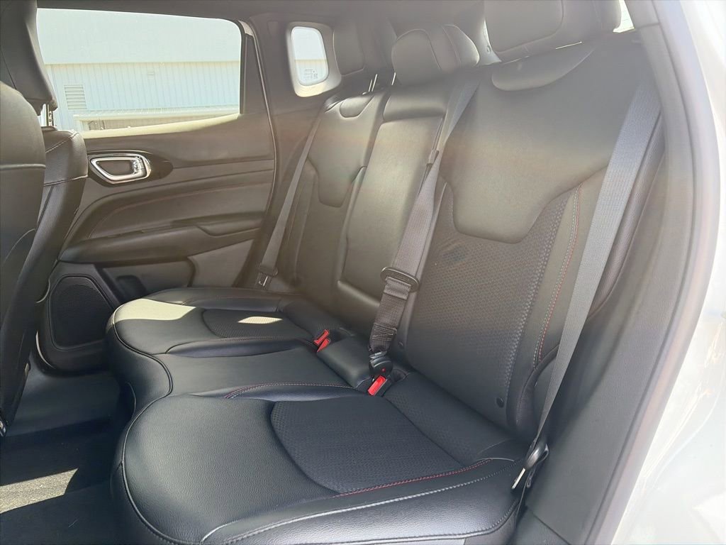 Used 2024 Jeep Compass Trailhawk image 11