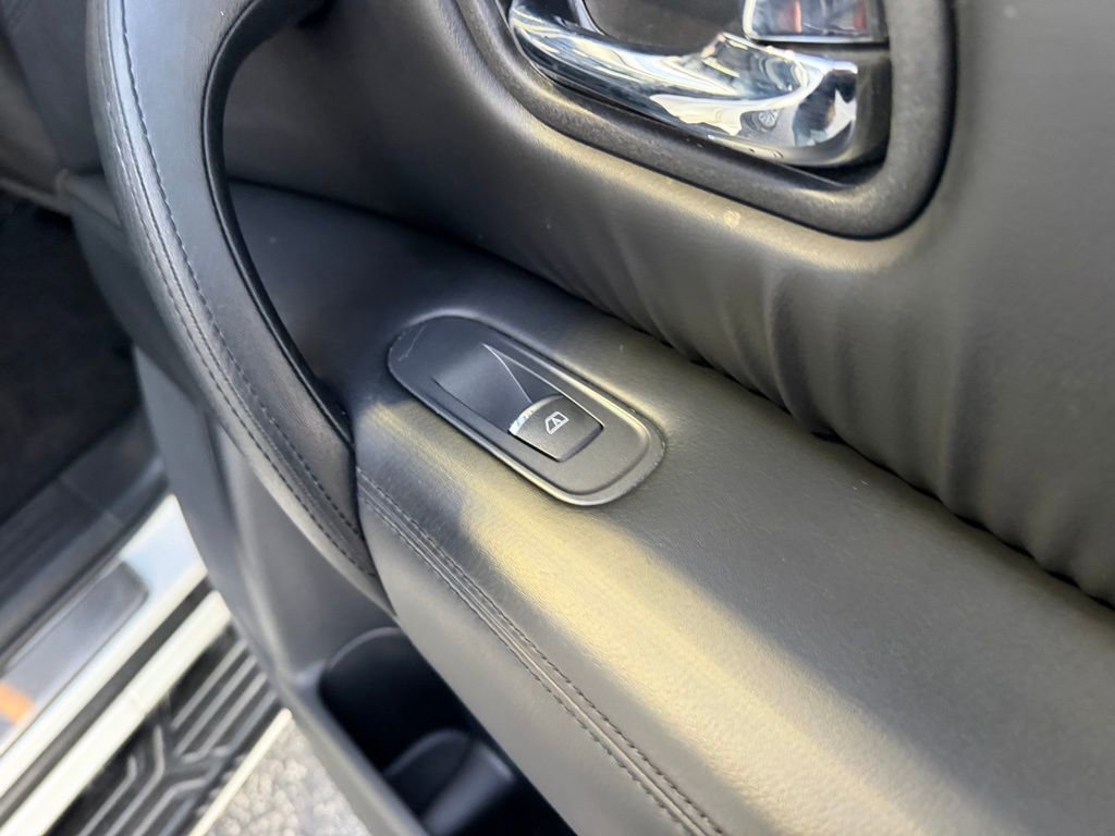 Used 2022 Nissan Armada SL w/ Midnight Edition Package image 23