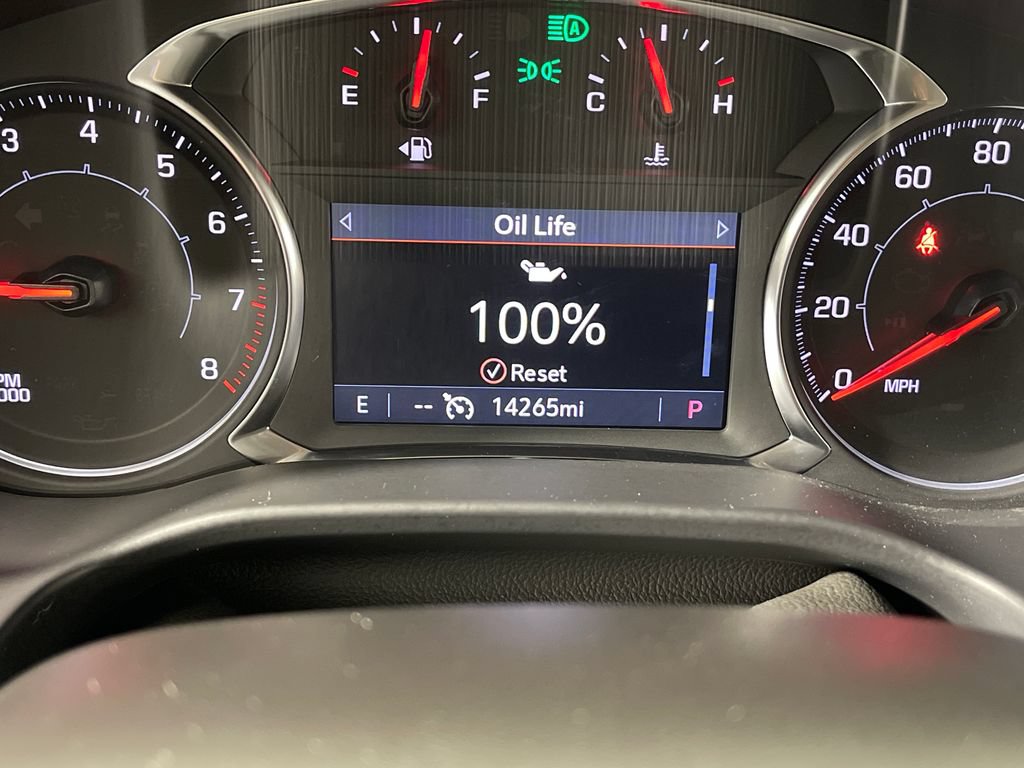 Used 2023 GMC Acadia SLT FWD image 19