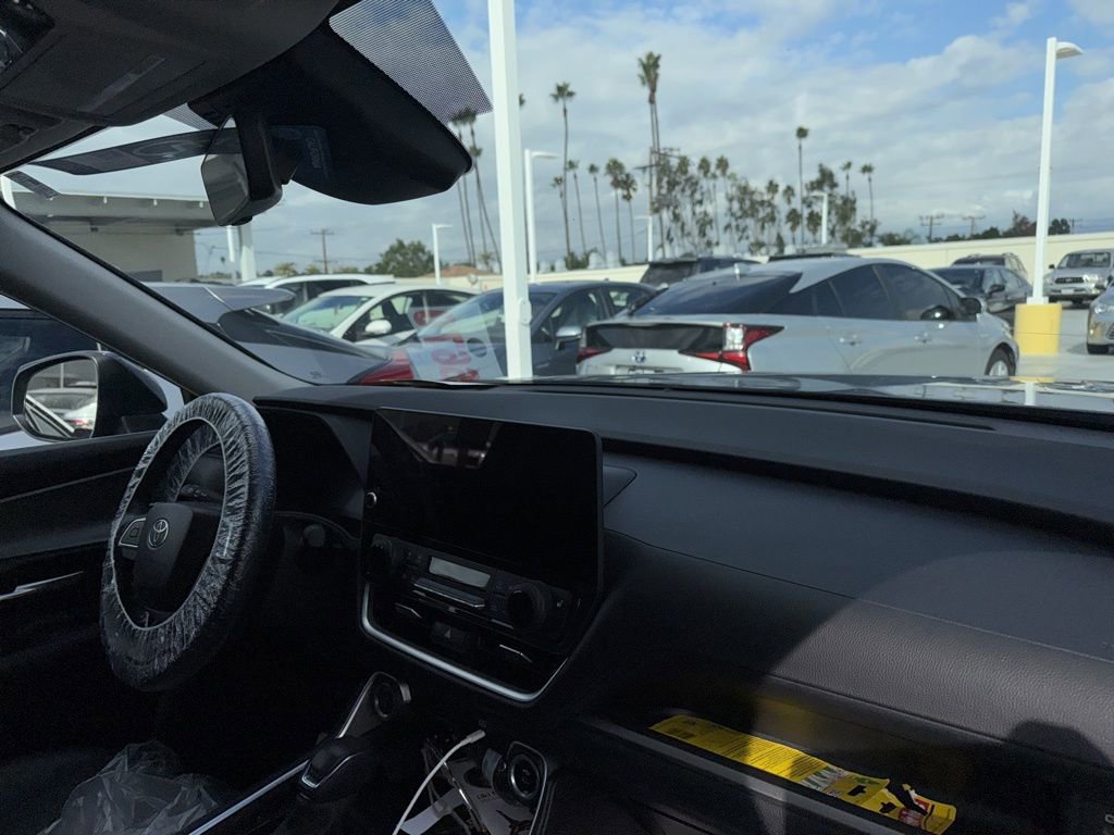 Used 2024 Toyota Grand Highlander XLE image 9