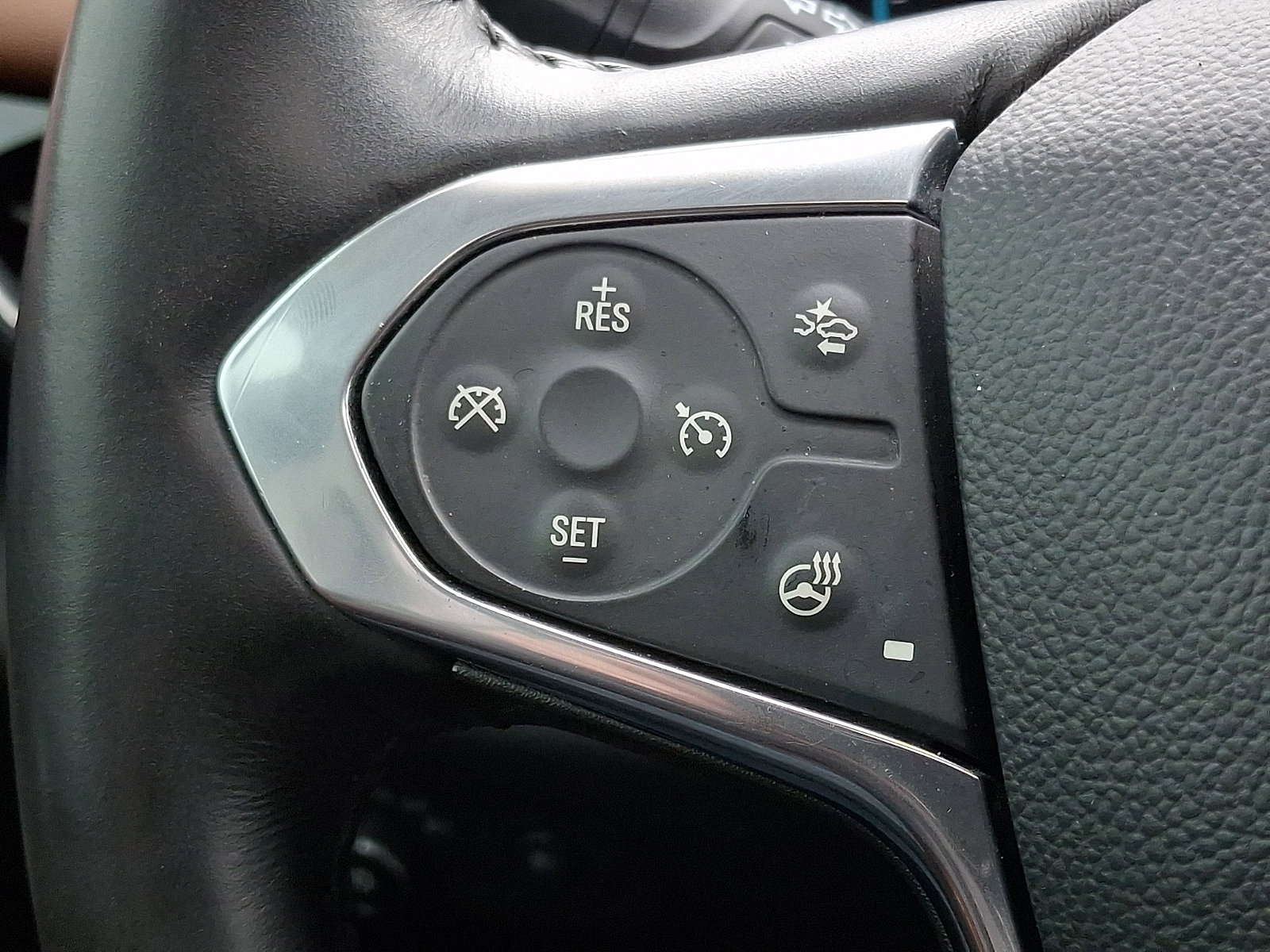 Used 2018 Chevrolet Traverse High Country image 23