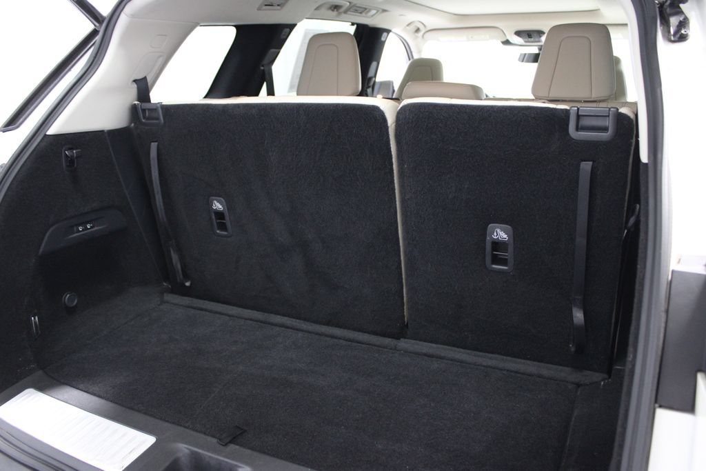 Used 2025 INFINITI QX60 Sensory AWD/4WD image 16