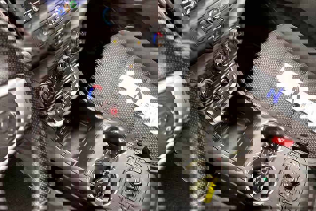 Certified 2022 GMC Terrain SLE w/ Driver Convenience Package image 15