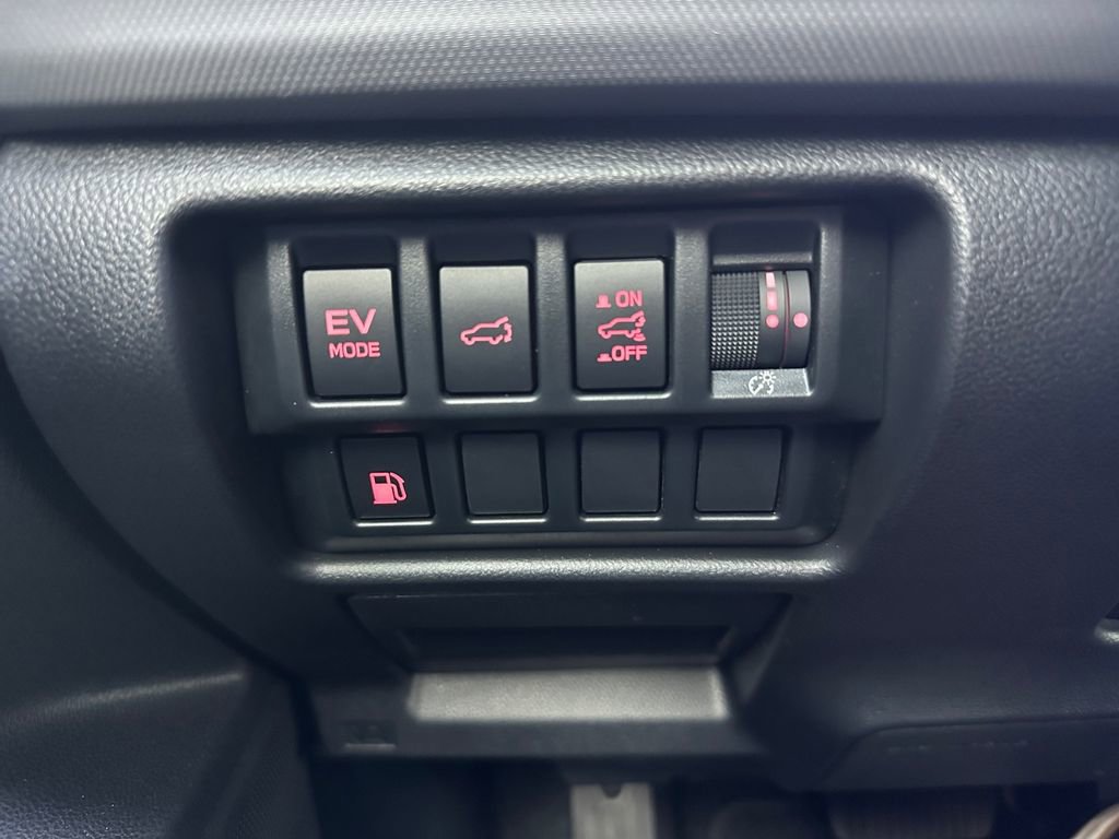 Used 2025 Subaru Forester Sport image 27