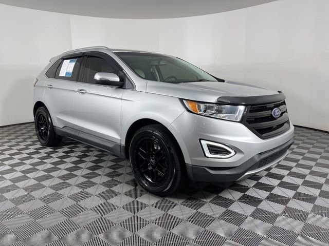 Used 2015 Ford Edge Titanium image 2