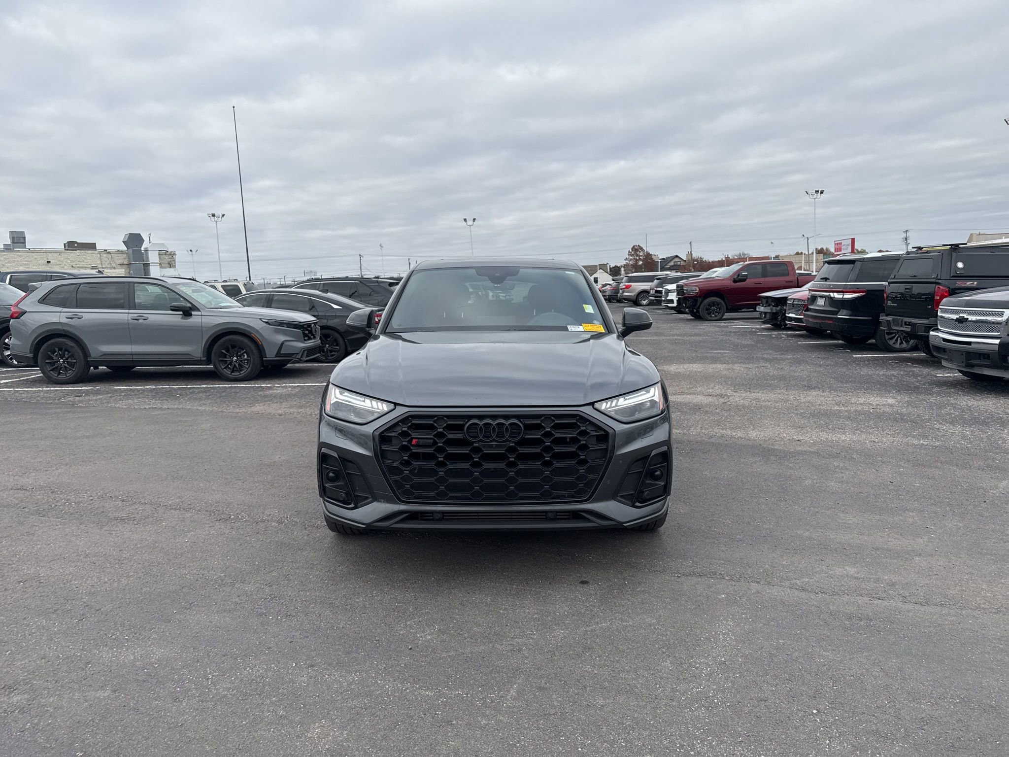 Used 2023 Audi SQ5 Prestige image 8