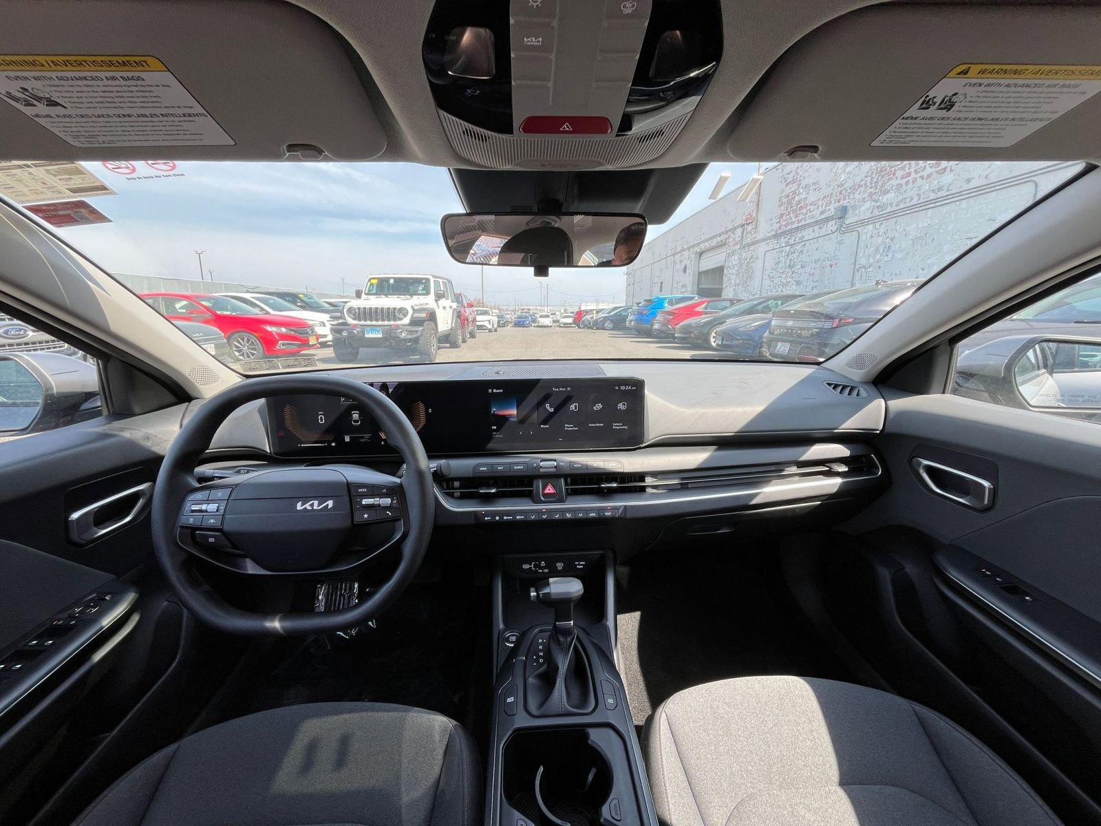 Used 2025 Kia K4 LXS image 33