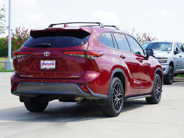 Used 2021 Toyota Highlander Limited FWD image 14