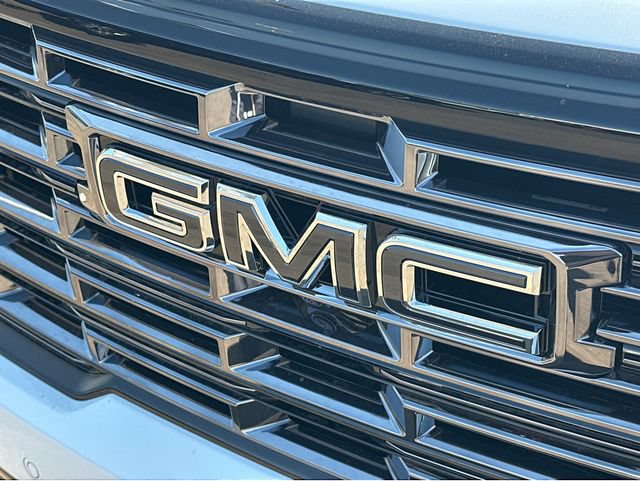 New 2026 GMC Acadia Denali Ultimate w/ LPO, Floor Liner Package AWD/4WD image 37