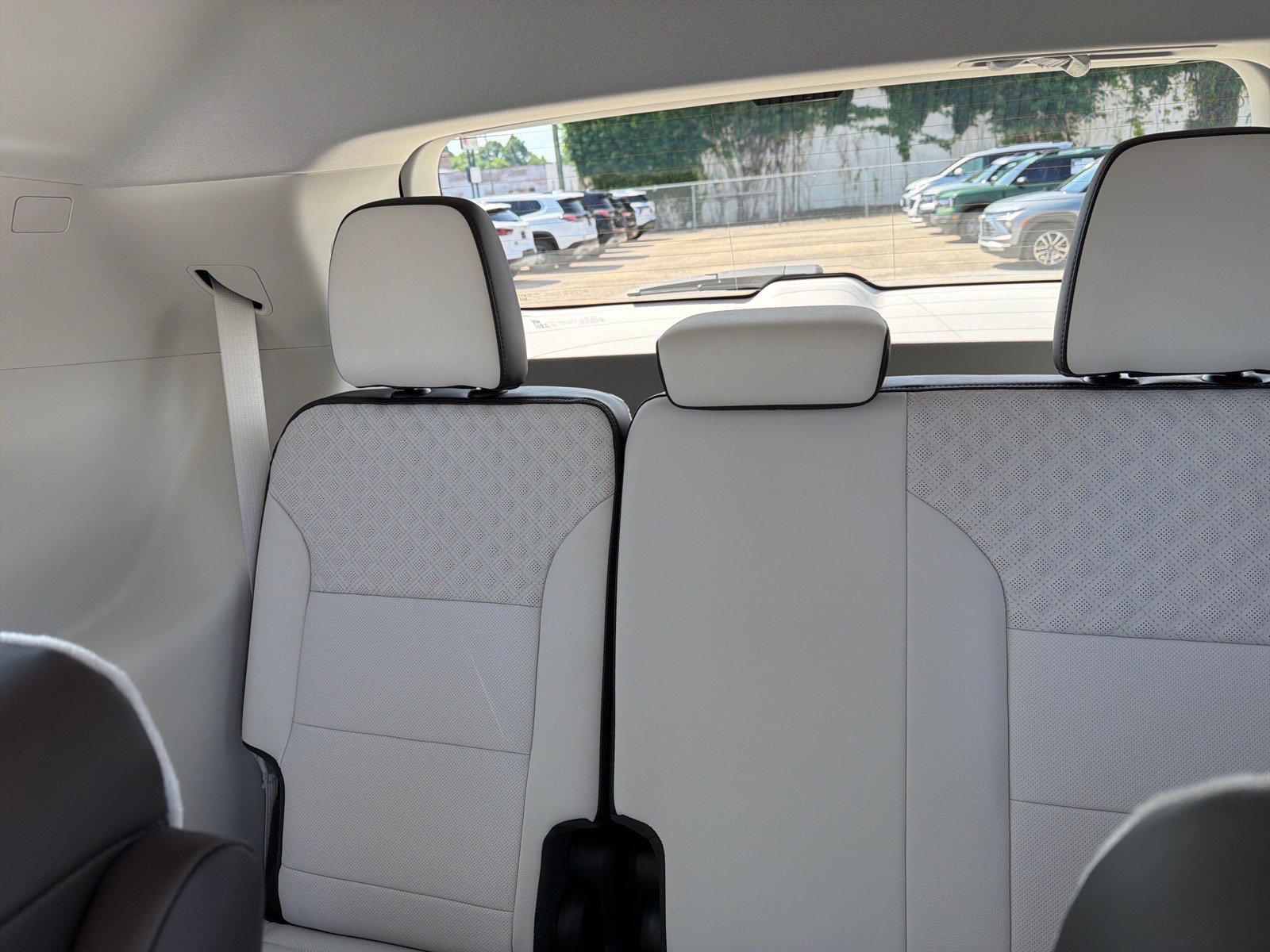 New 2026 GMC Acadia Denali w/ Super Cruise Package FWD image 11
