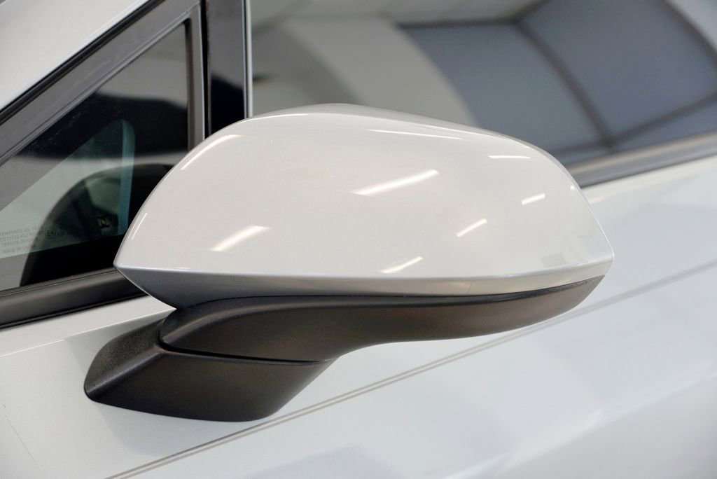 Certified 2025 Chevrolet Equinox EV LT image 12