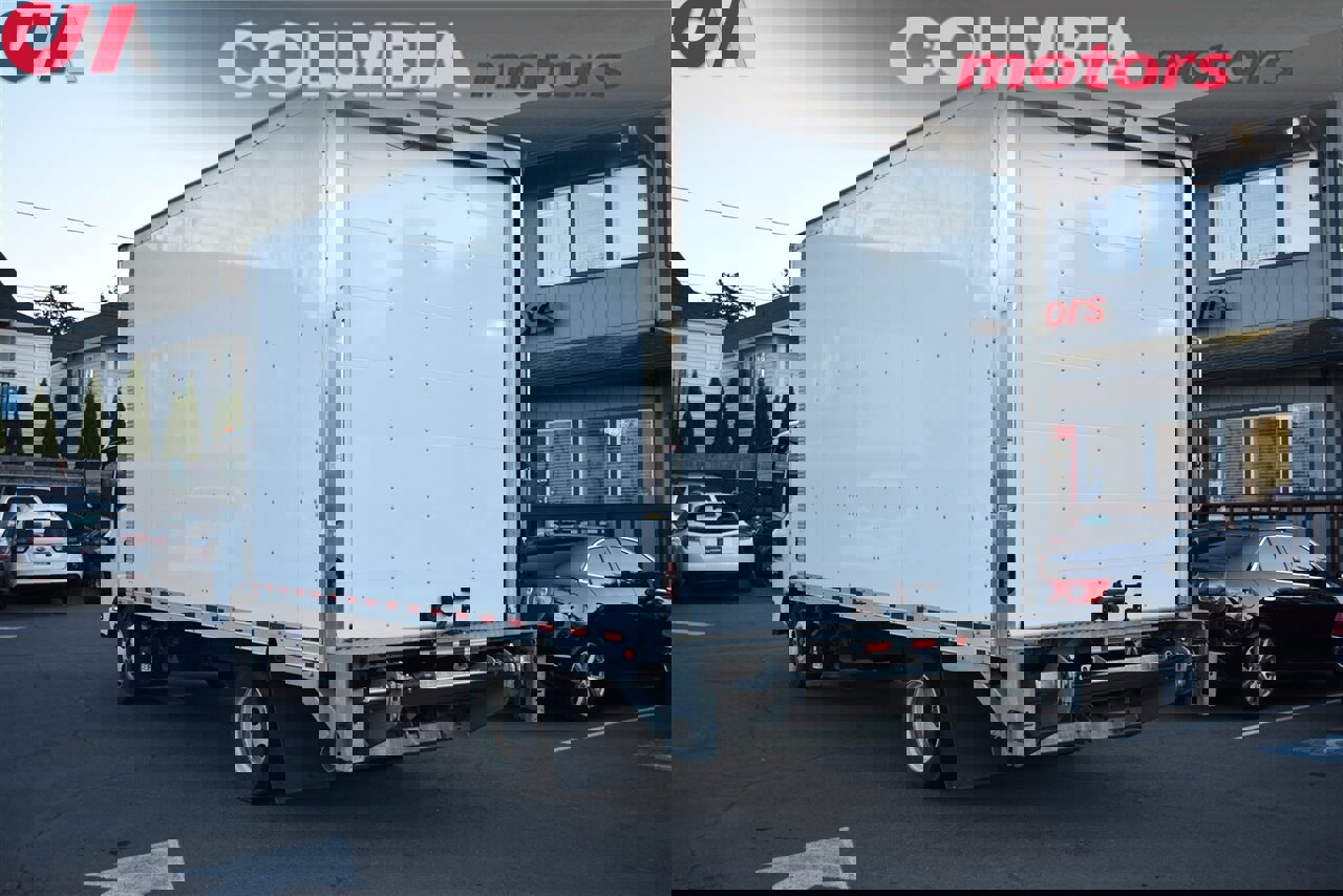 Used 2023 Chevrolet Low Cab Forward 5500XD image 2