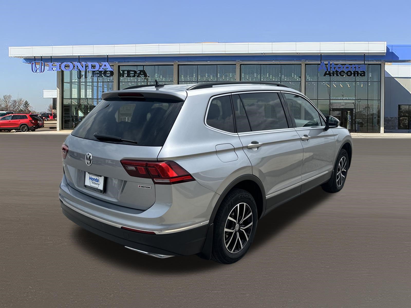 Used 2021 Volkswagen Tiguan SE AWD/4WD image 4