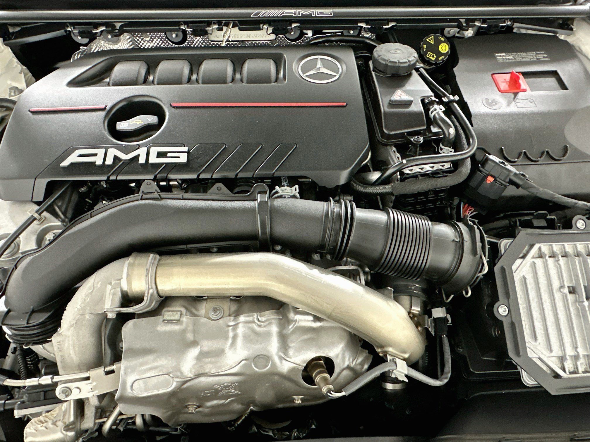 Used 2025 Mercedes-Benz CLA 35 AMG 4MATIC image 33