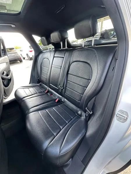 Used 2019 Mercedes-Benz GLC 300 w/ Parking Assistance Package image 20