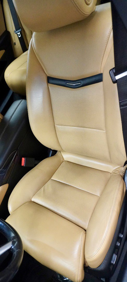 Used 2013 Cadillac XTS Luxury w/ Driver Awareness Package image 4