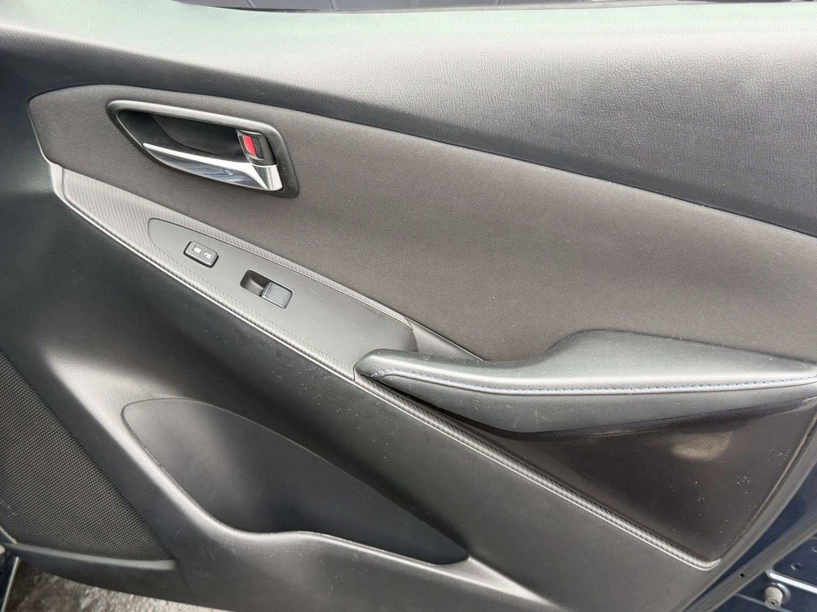 Used 2016 Scion iA image 32