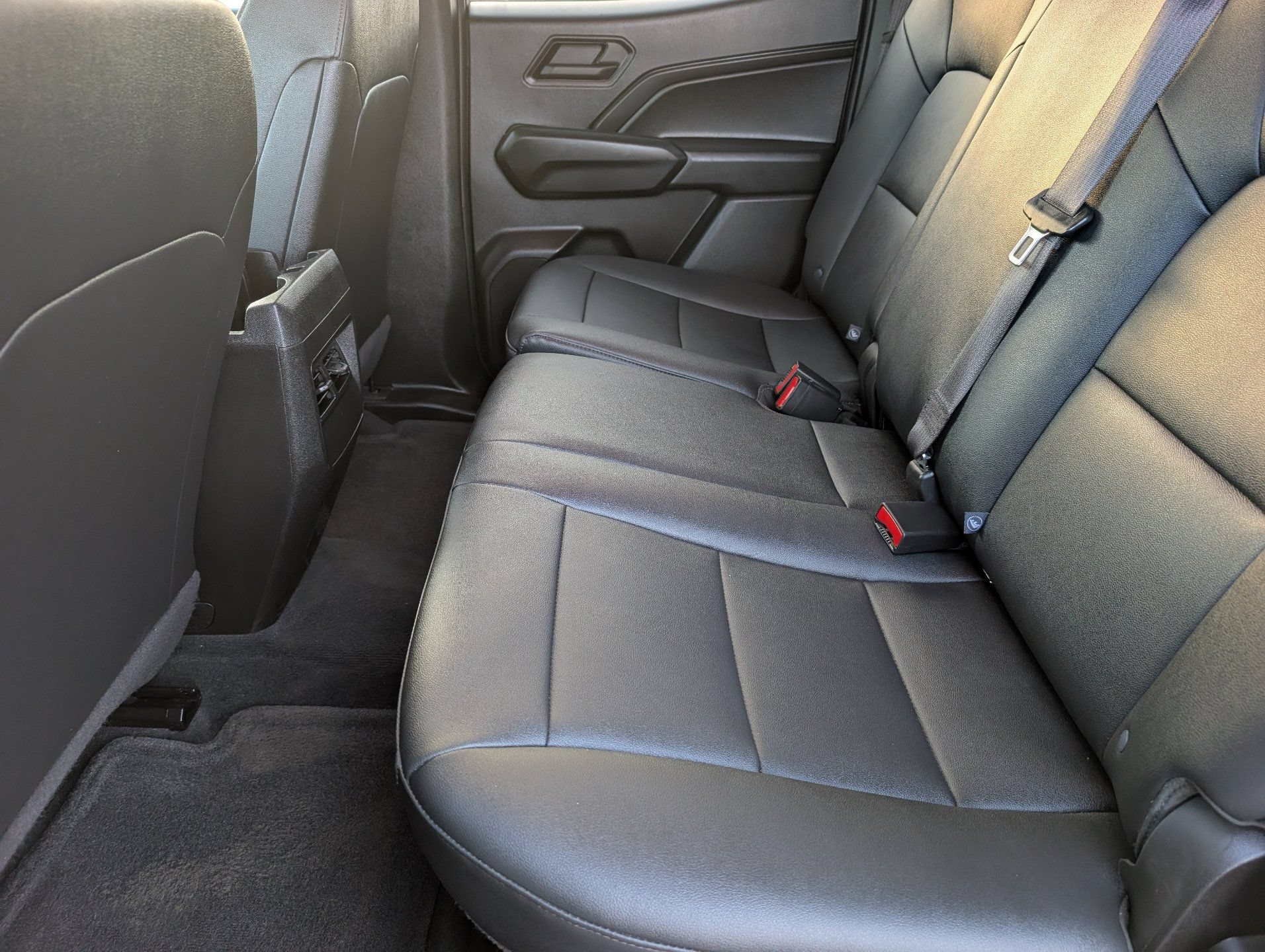 Used 2024 Chevrolet Colorado Trail Boss w/ Safety Package AWD/4WD image 16
