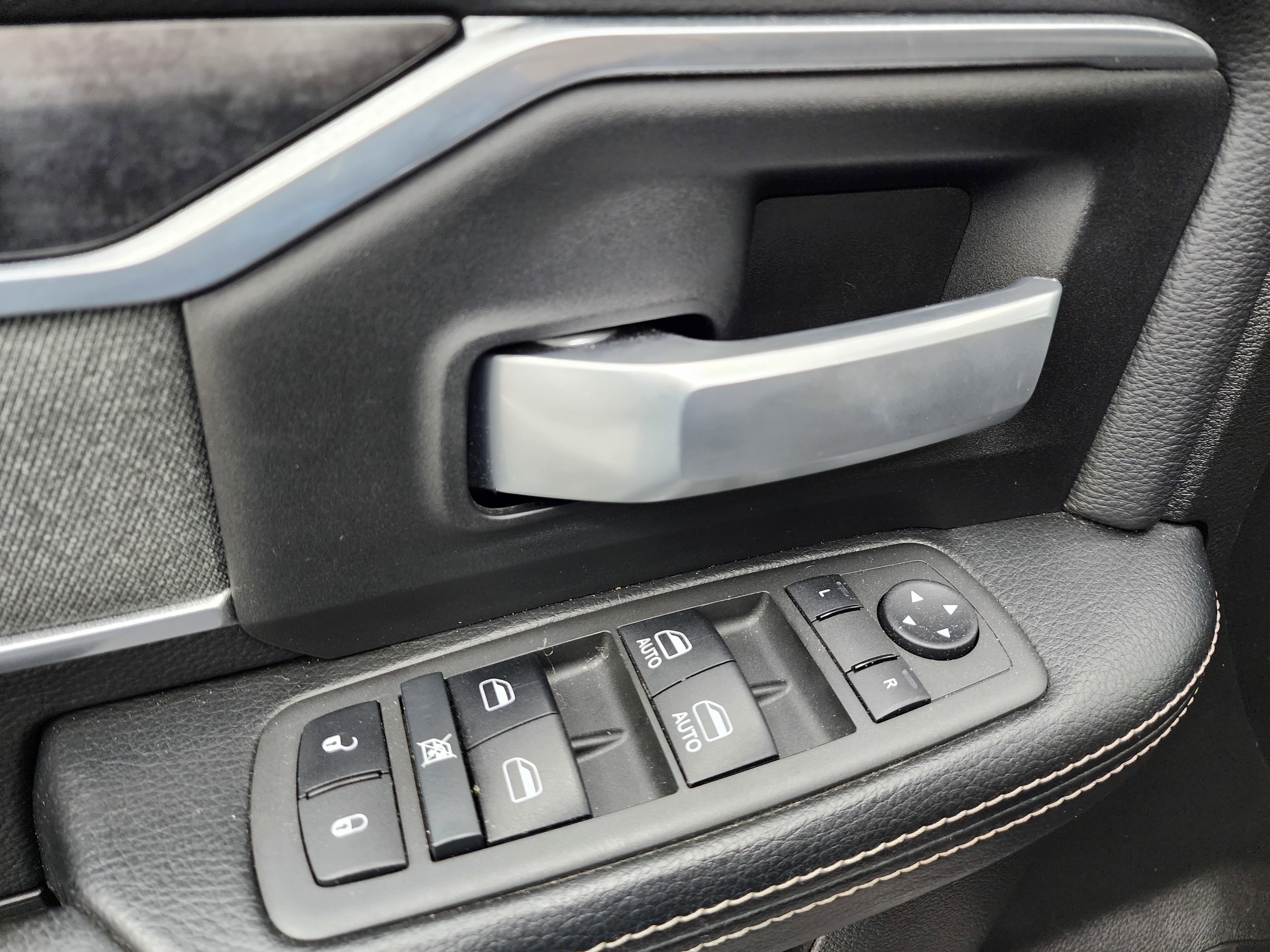 Used 2022 RAM 2500 Big Horn w/ Night Edition image 40