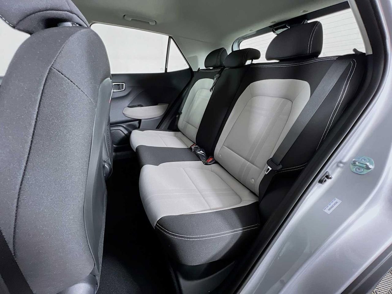 New 2026 Hyundai Venue SEL FWD image 14