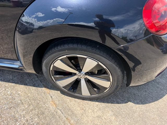 Used 2014 Volkswagen Beetle R-Line FWD image 6