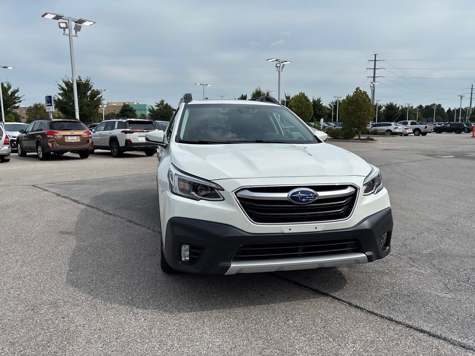 Used 2022 Subaru Outback Limited XT AWD/4WD image 6