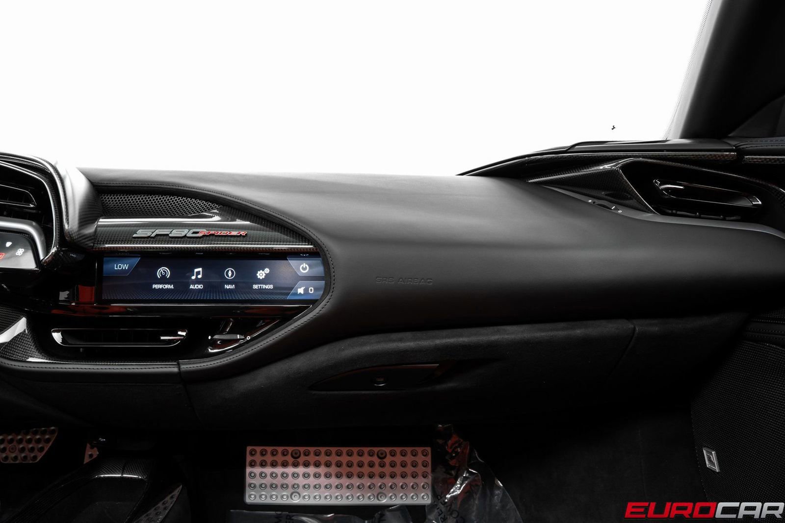 Used 2024 Ferrari SF90 Spider image 43