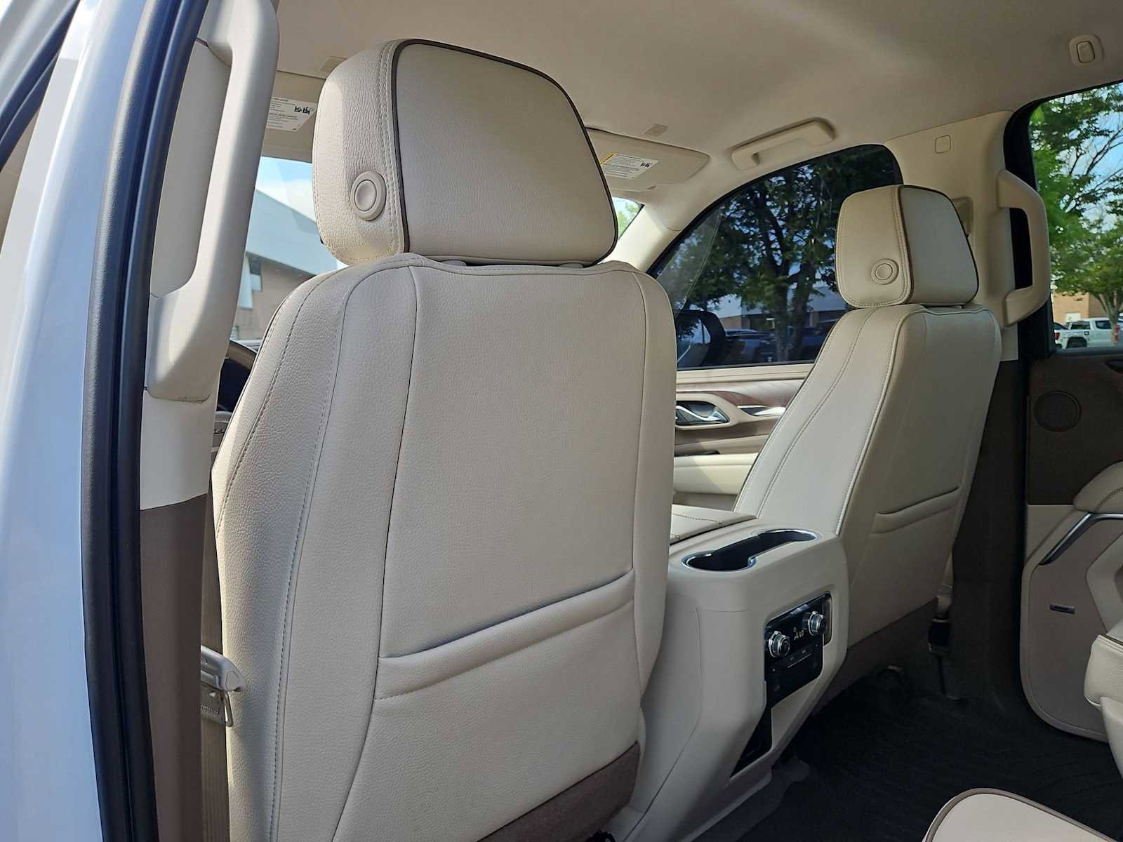 Certified 2021 GMC Yukon XL Denali AWD/4WD image 31
