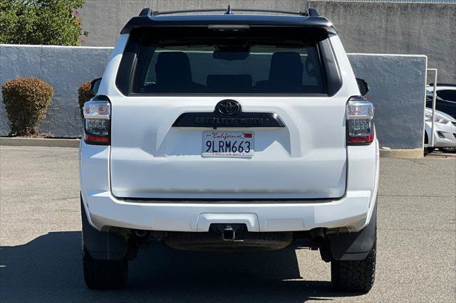 Certified 2021 Toyota 4Runner Venture w/ Moonroof Package AWD/4WD image 8