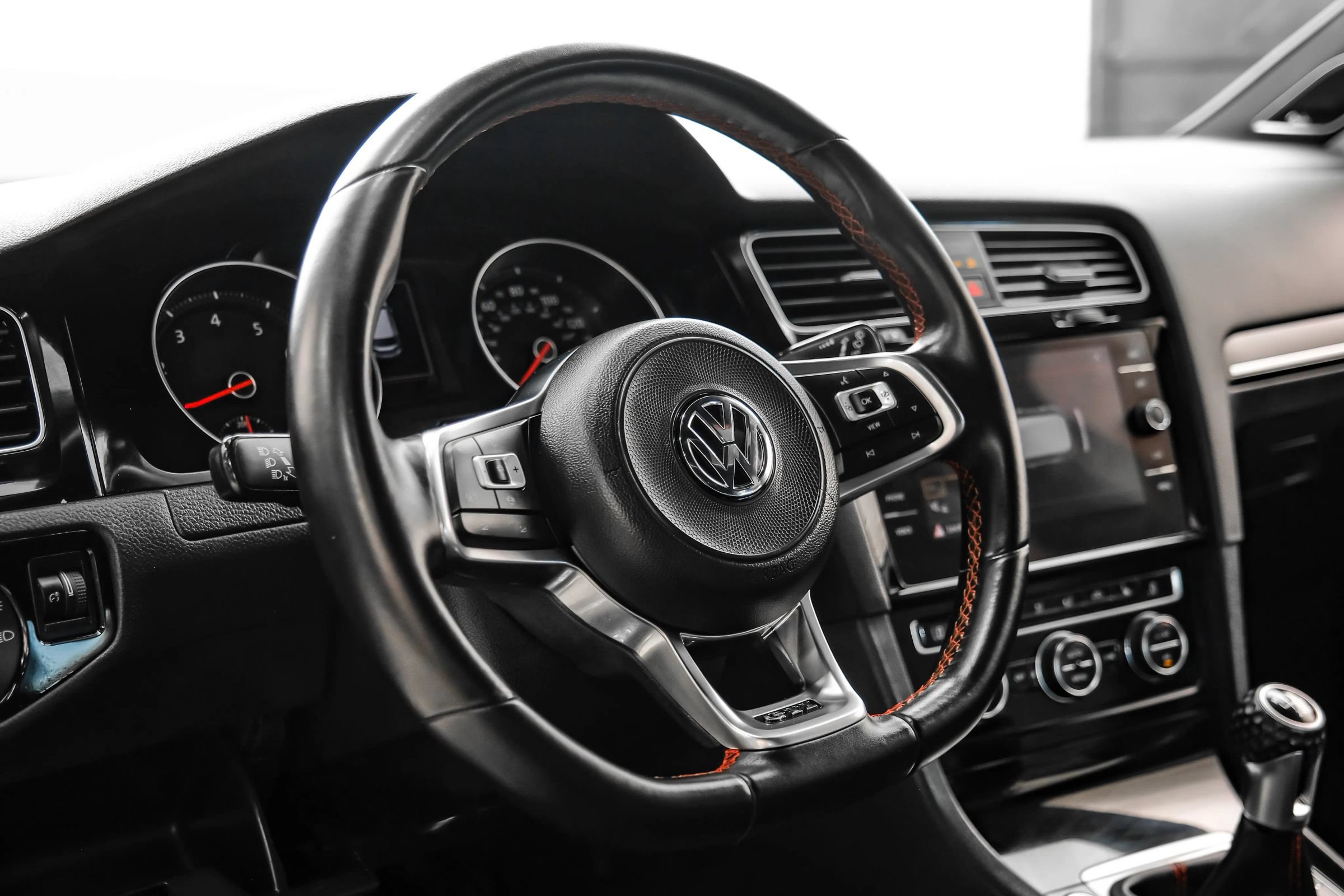 Used 2019 Volkswagen GTI S FWD image 15